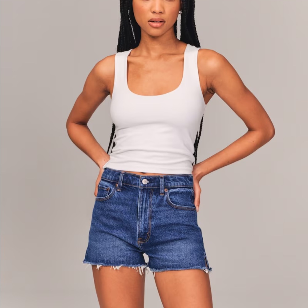 Abercrombie High Rise Mom Short